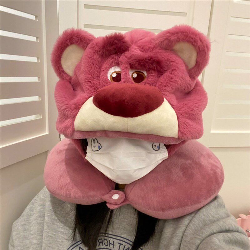 草莓熊U型枕连帽靠枕戴帽动漫卡通午睡旅行帽女款靠枕脖子护颈枕