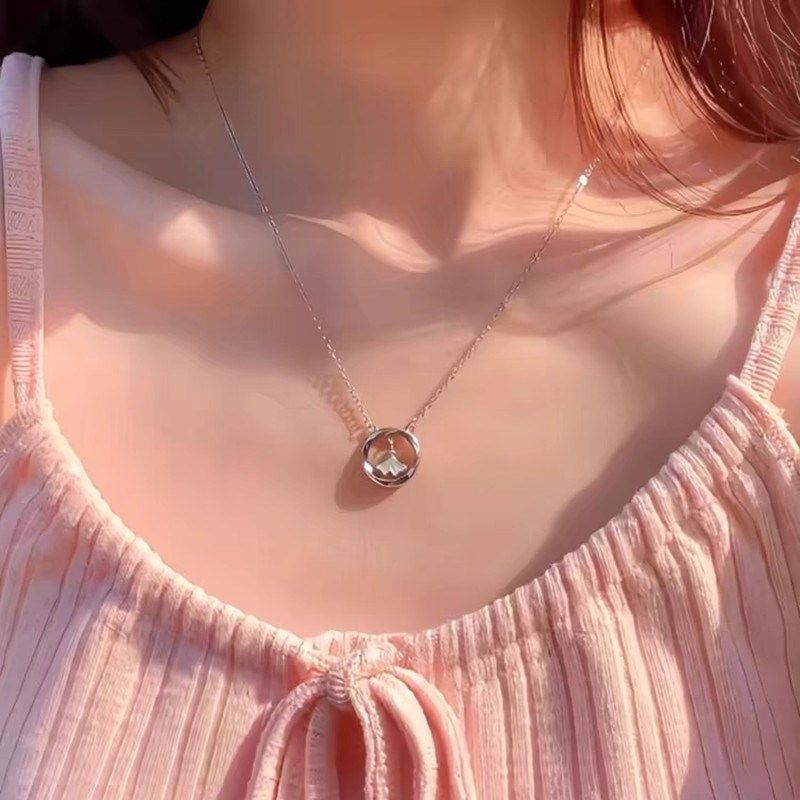 999纯银莫比乌斯环银杏叶项链女轻奢小众 2024新款锁骨链生日礼物