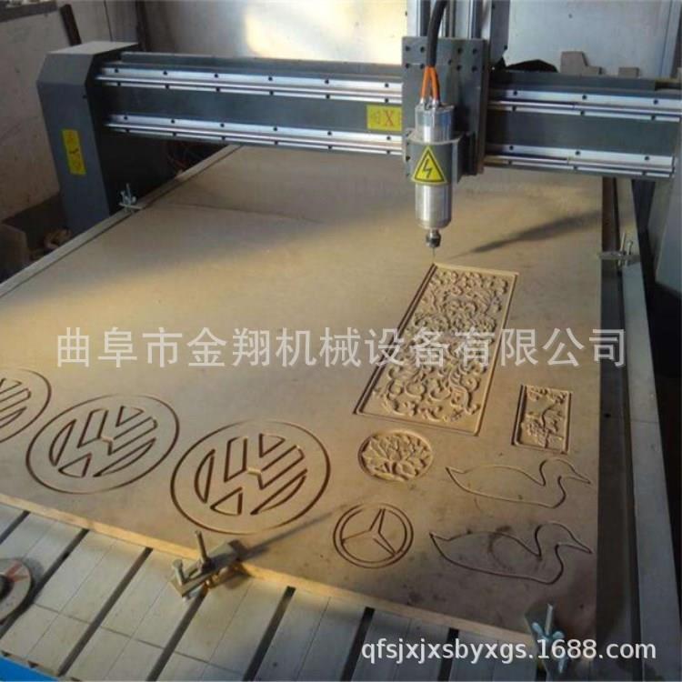 双色板亚克力板雕刻机1325烫金纸不干胶广告牌切割雕刻机规格齐全