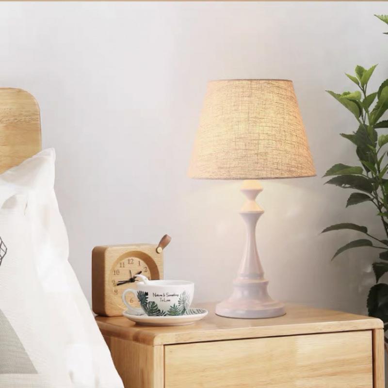 北欧美式客厅灯现代简约时尚温馨创意遥控床头柜台灯卧室床头灯