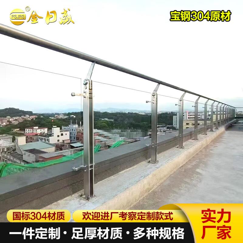 304楼梯扶手工程立柱不锈钢玻璃立柱地铁楼梯扶手护栏栏杆
