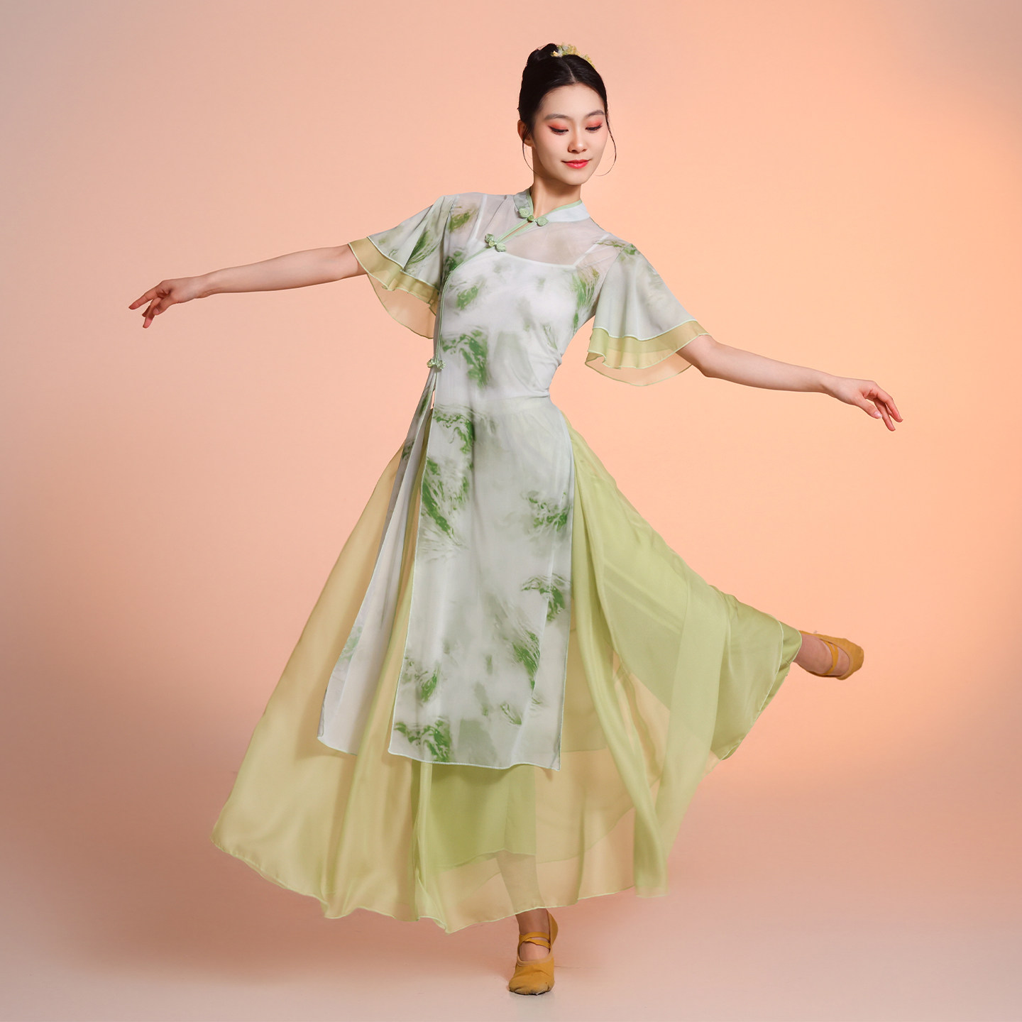 中国风古典舞蹈服印花旗袍上衣女飘逸练功服中式形体舞台装演出服