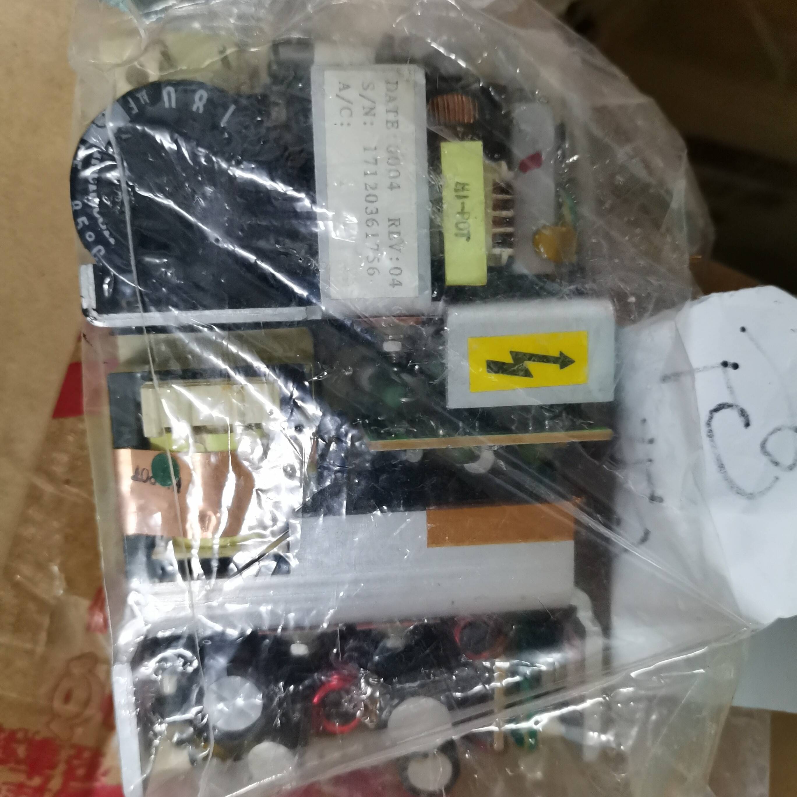 议价wk3265b电源板，另外有一个主电源板18适用