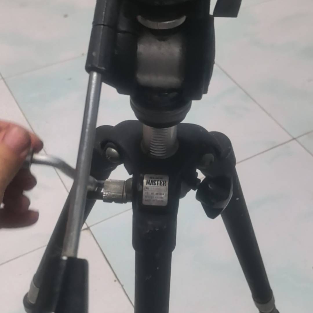 议价日本进口竖立SLIK三脚架二手的有痕适用