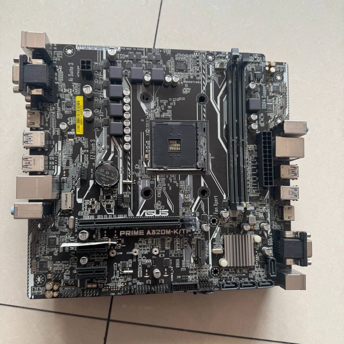 议价华硕A320M-K/TF主板 4张 成色如图 挡板适用