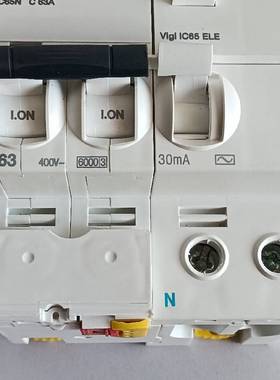 议价漏电保护器：lC65N   C63A。实物拍摄，适用