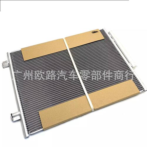 68301046AA50554154适用于阿尔法-罗密欧散热网