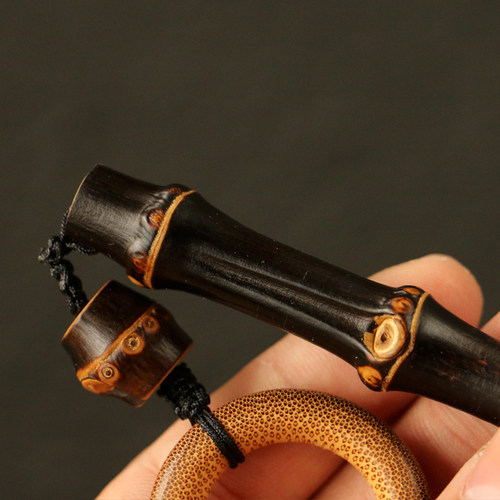 精品纯手工制作天然满钉紫竹鞭手把件竹雕竹制小挂件把玩小件老料