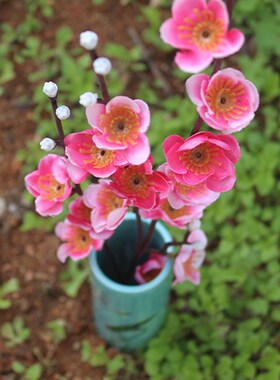 创意家居办公电脑桌青瓷花瓶插梅花艺术窗台玄关儿童房床头柜摆件