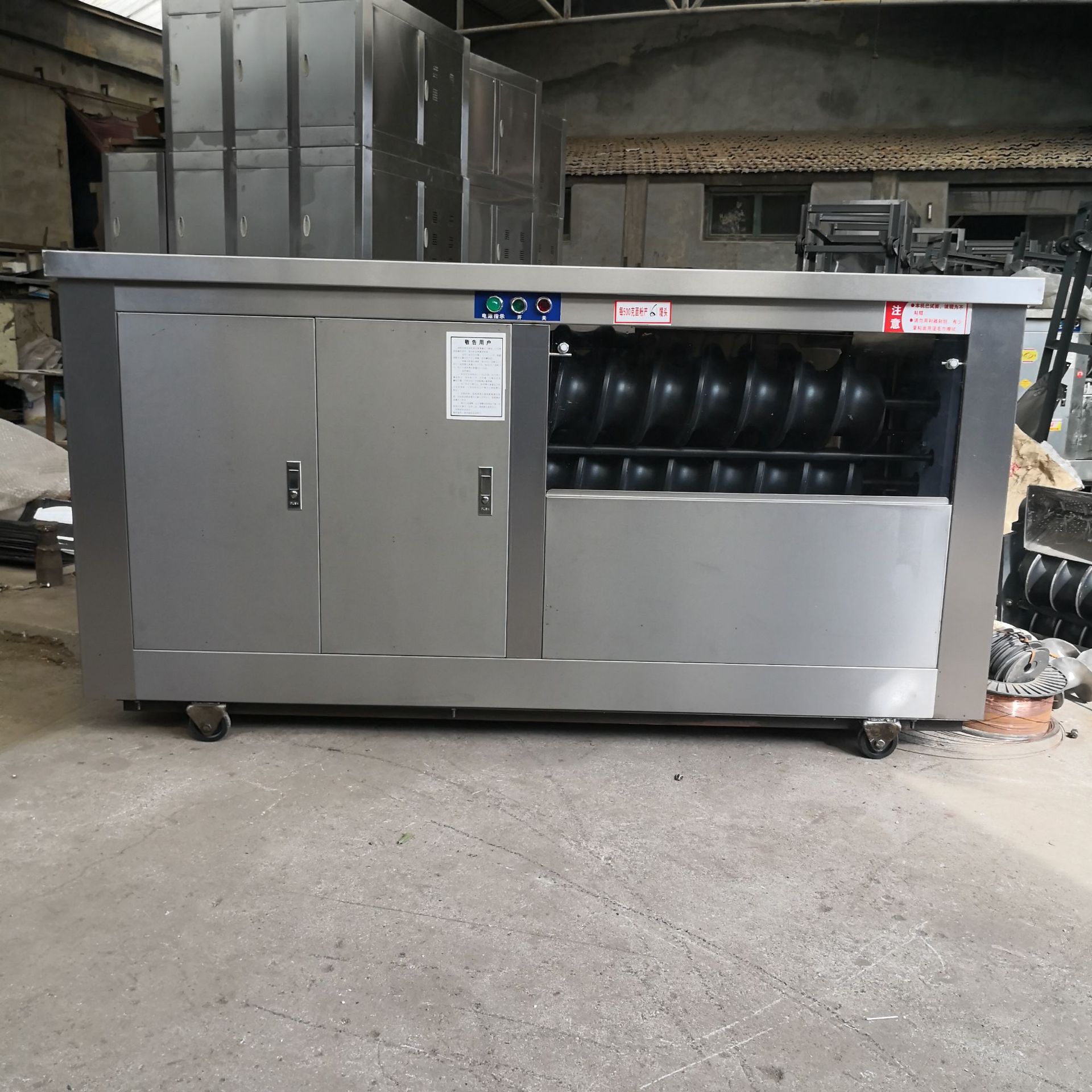 直供大口径圆馒头机 一次放25公斤一袋面馒头机 商用不锈钢馒头机