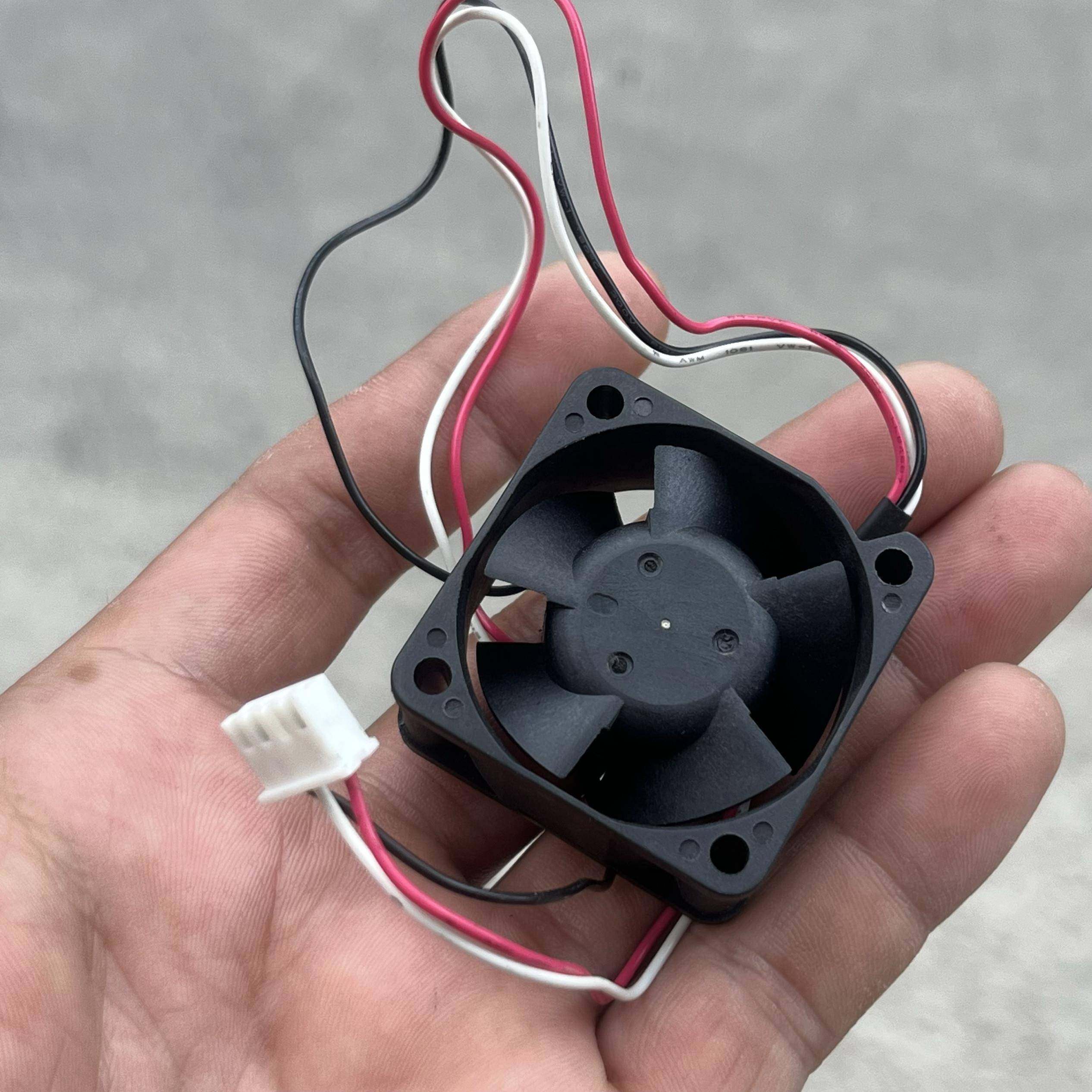 高品质4020带轴承散热风扇3线4孔12v0.15A拆机物品一个价