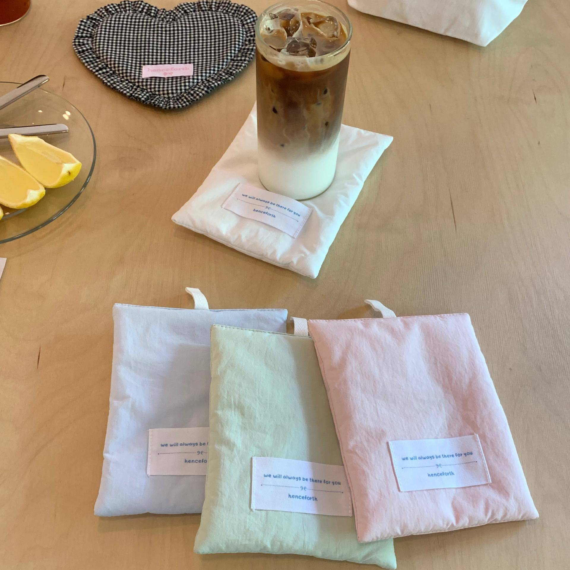 henceforth纯色夹棉杯垫方形可挂餐垫ins风家居装饰小众手作棉质