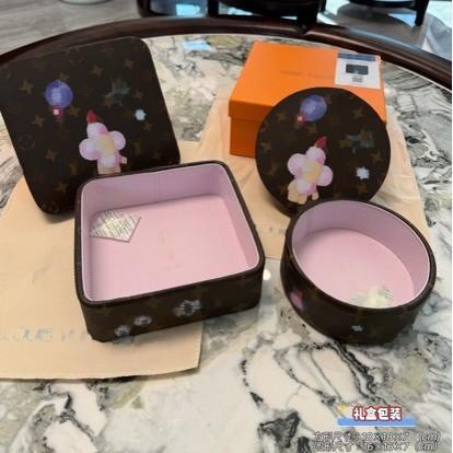 新款圣诞太阳花皮质圆形糖果盒收纳盒储物箱家居工作室桌面收纳