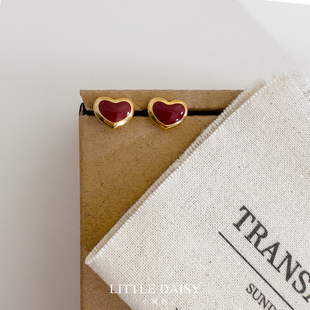 「小黛西」复古红色爱心耳环钛钢甜美可爱酒红色桃心钛合金色耳钉
