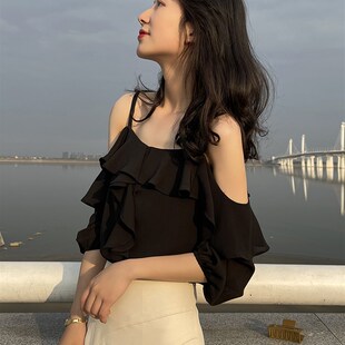 黑色吊带露肩上衣女夏一字领气质露锁骨荷叶边宽松显瘦中袖雪纺衫
