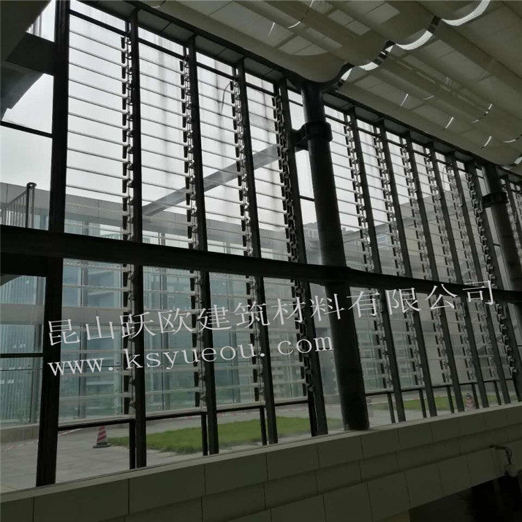 供应玻璃百叶窗多种规格供你选择多种控制方式供你选用