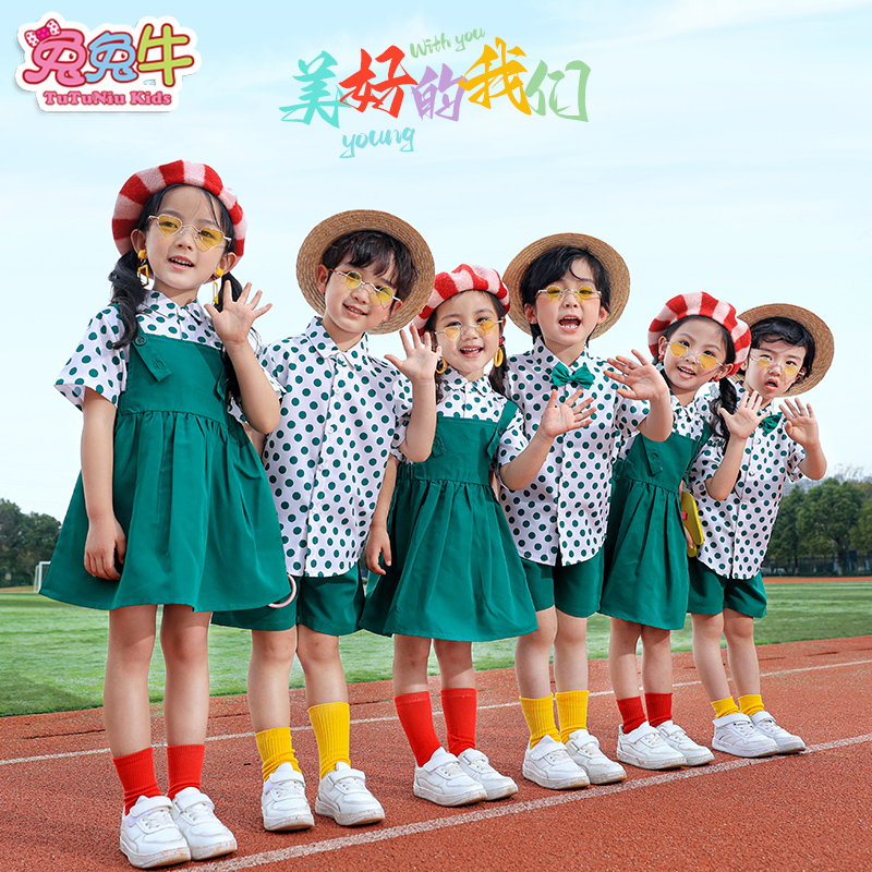 六一儿童演出服啦啦队小学生运动会港风波点背带裙幼儿园演出服