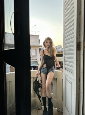 Xinlei Lin 千禧赞歌双色粉色弹力小吊带背心女春夏上衣