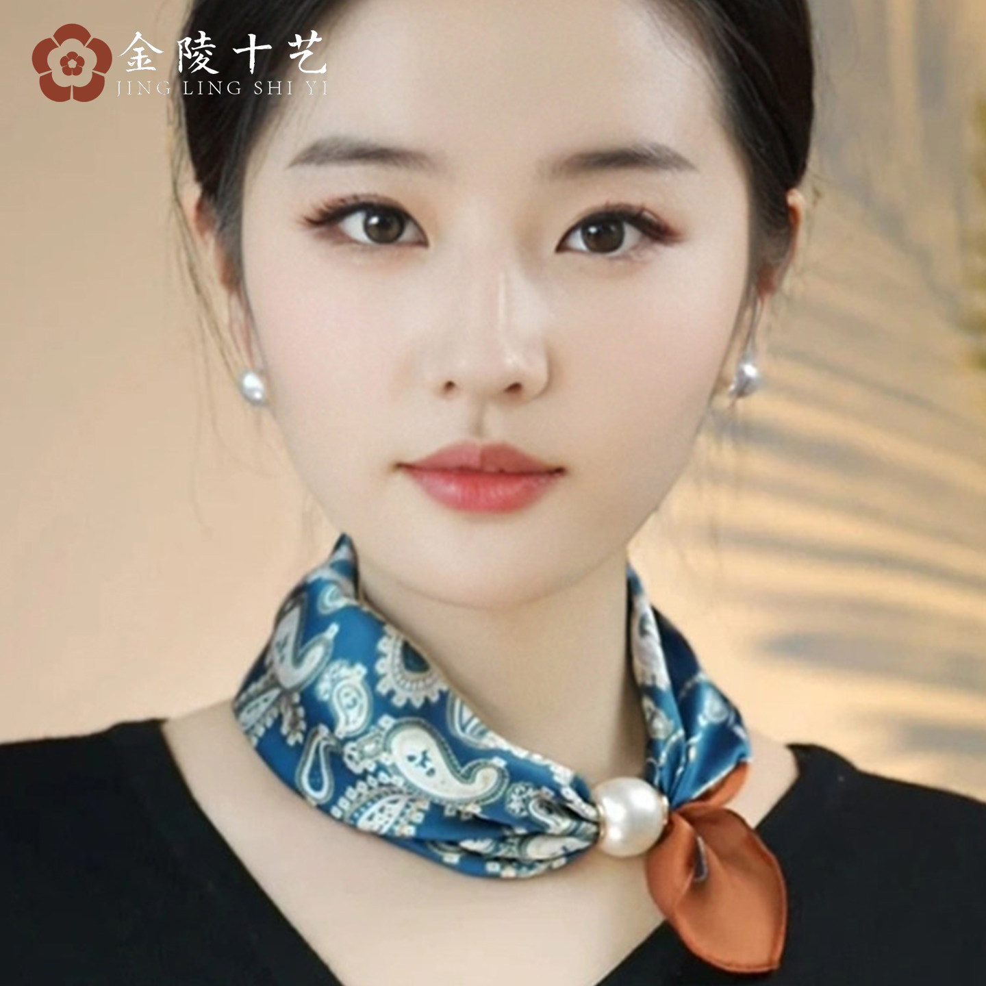 春季薄款磁扣丝巾系脖女2026新款高级感时尚搭配缎面冰丝围脖颈饰