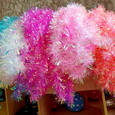 店铺节庆装饰幻彩毛条彩带扶梯拉花吊顶景观灯帽子辅料炫彩围边