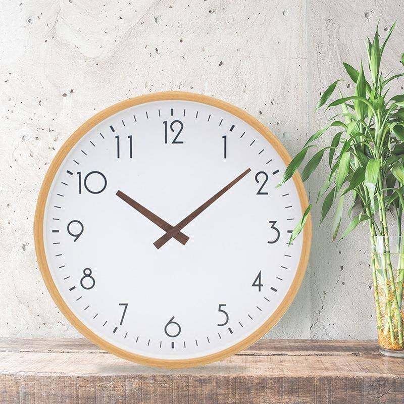 创意客厅挂钟居家简约静音榉木时钟12寸北欧现代实木钟表