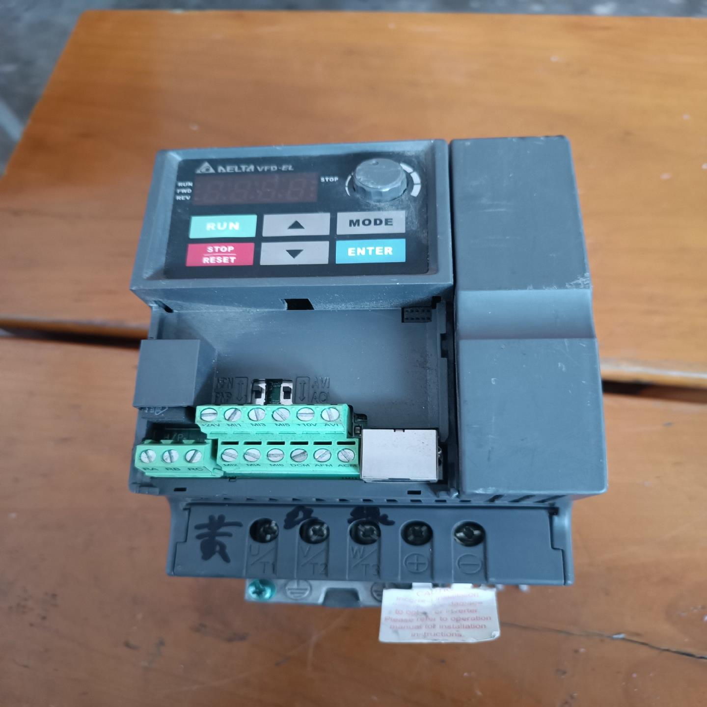 议~台达变频器 VFD022EL21A  议价