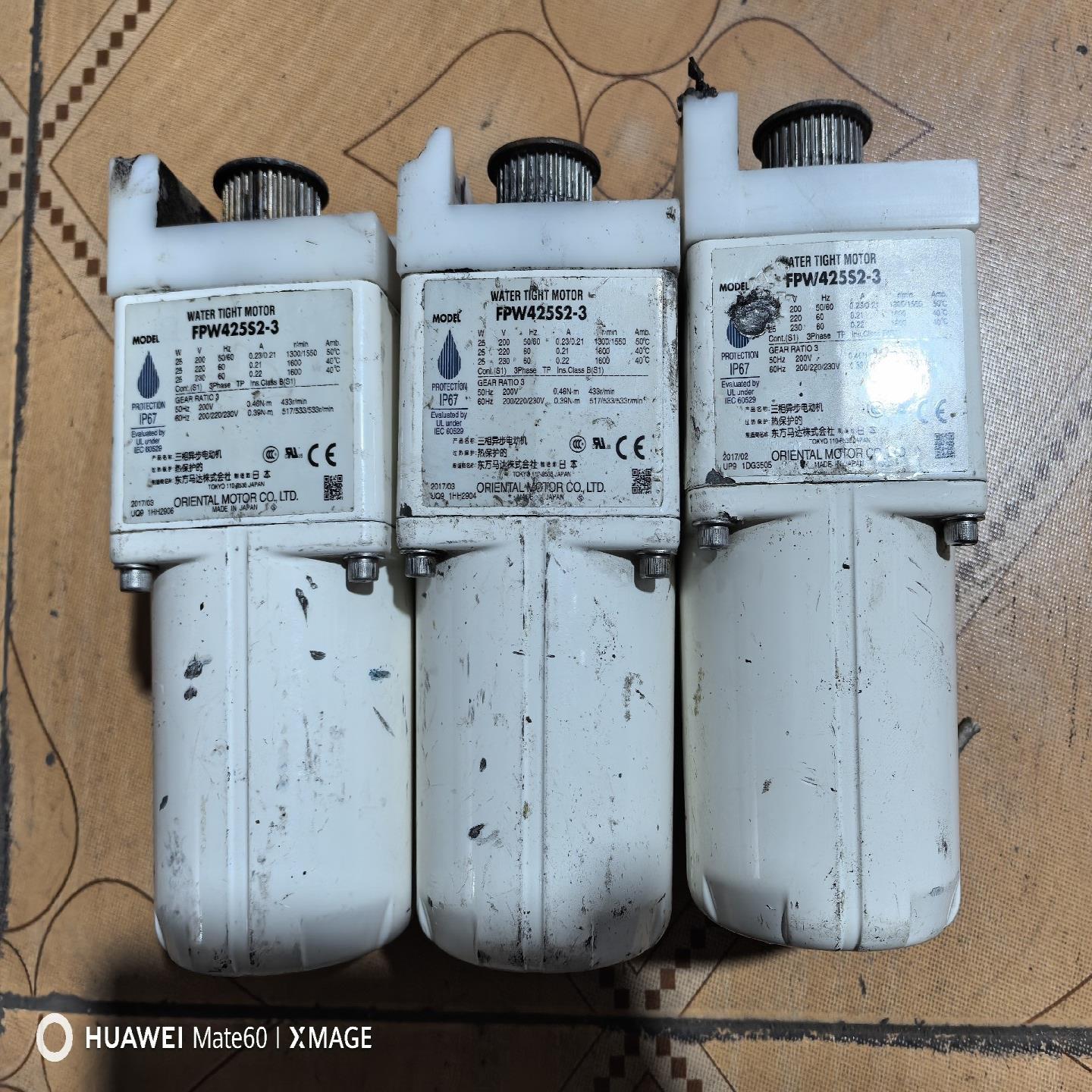 日本东方马达 FPW425S2-3 剪线下来 如图~议价