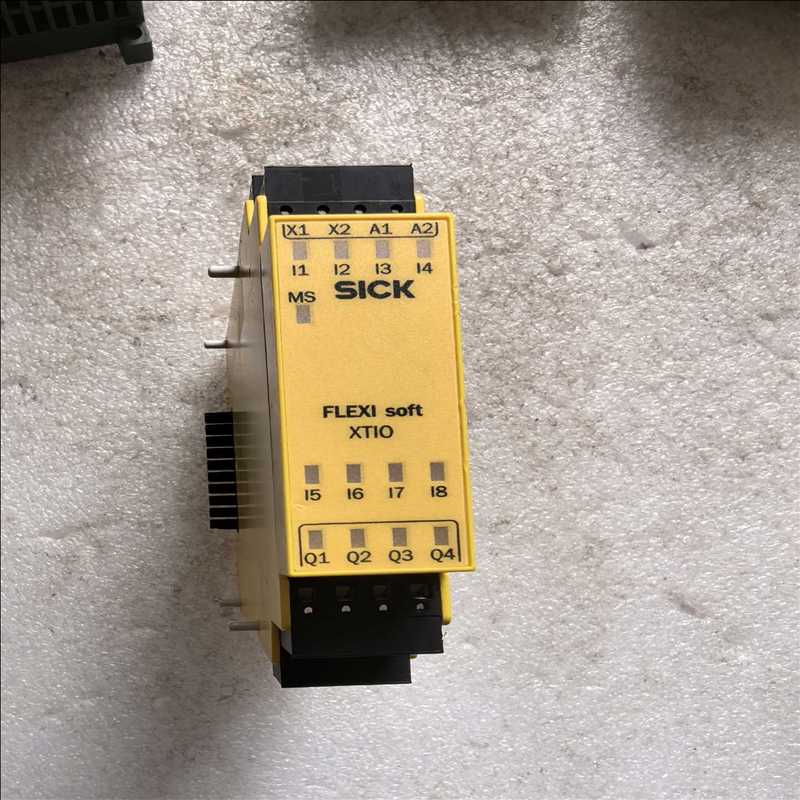 SICK  FX3-XTIO84002 模块，实物图，功能包（耶耶电子）