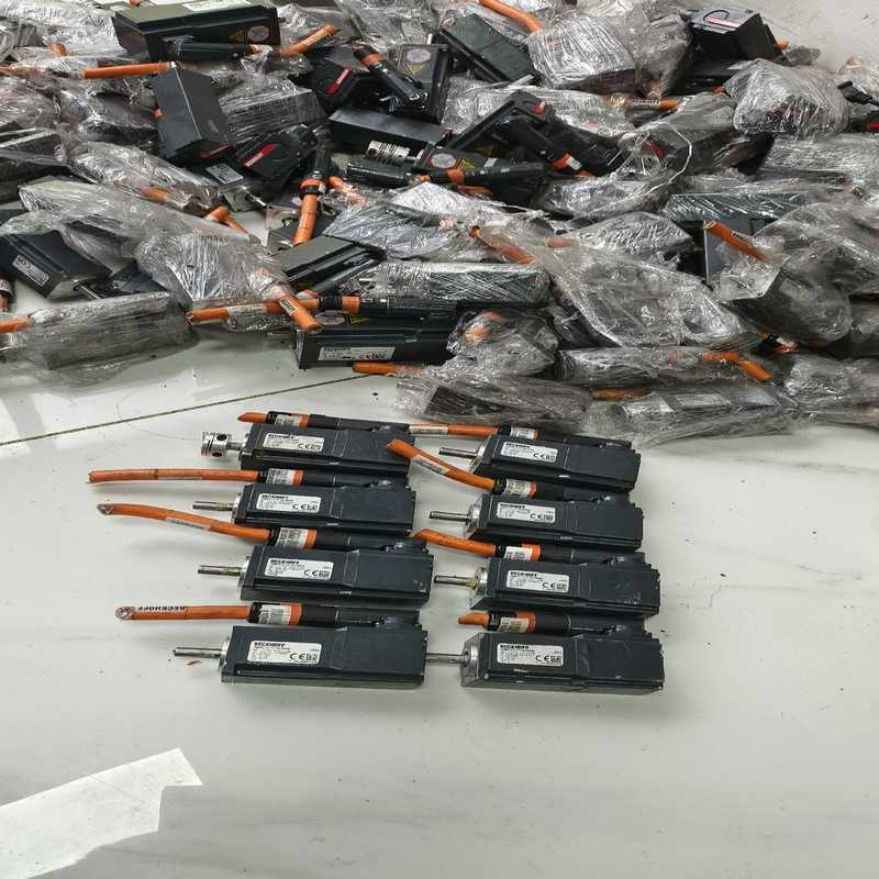 BECKHOFF倍福电机马达AM8111-1F10-0000（耶耶电子）