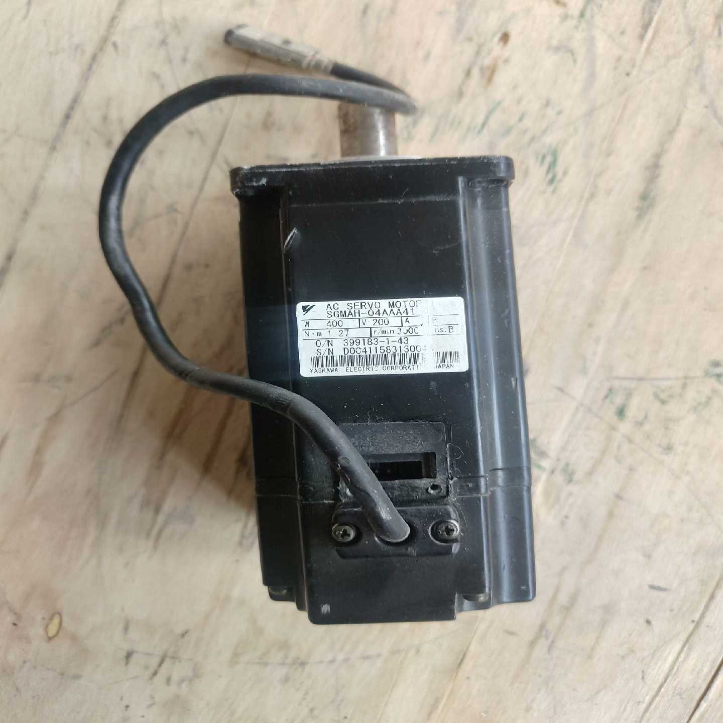 安川伺服电机SGMAH-04AAA41 400w（地坛设备）