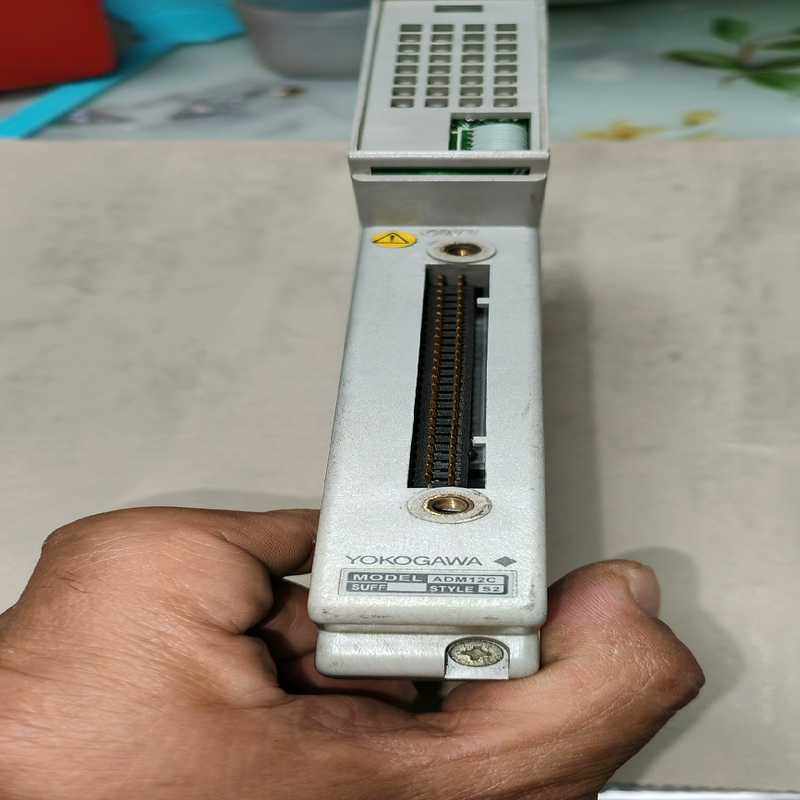 本横河ADM12C 实物如图 二手 拆机，成色还可以。--议价商品