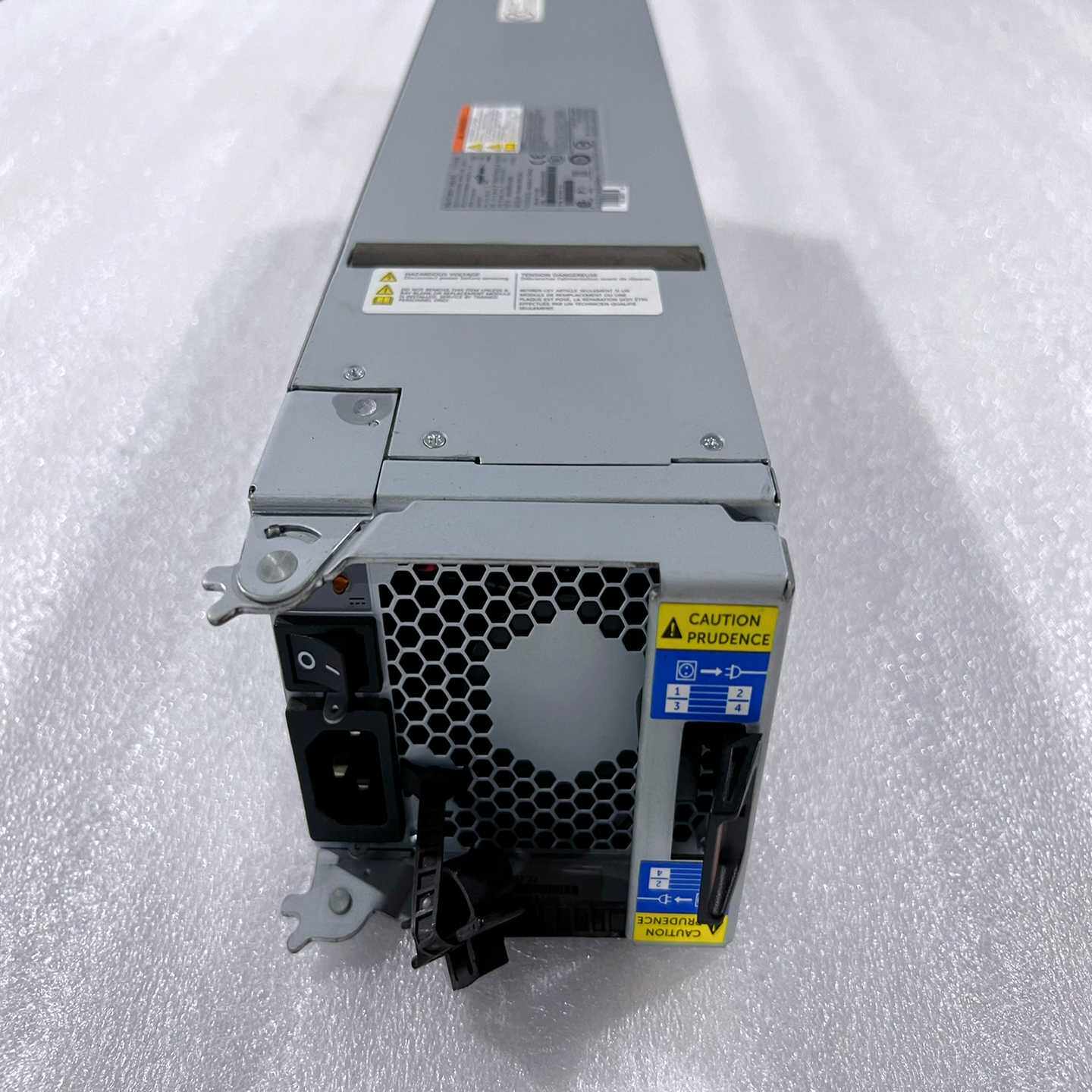 NetAppX518A-R6 HB-PCM01-580-AC【侨报商行】