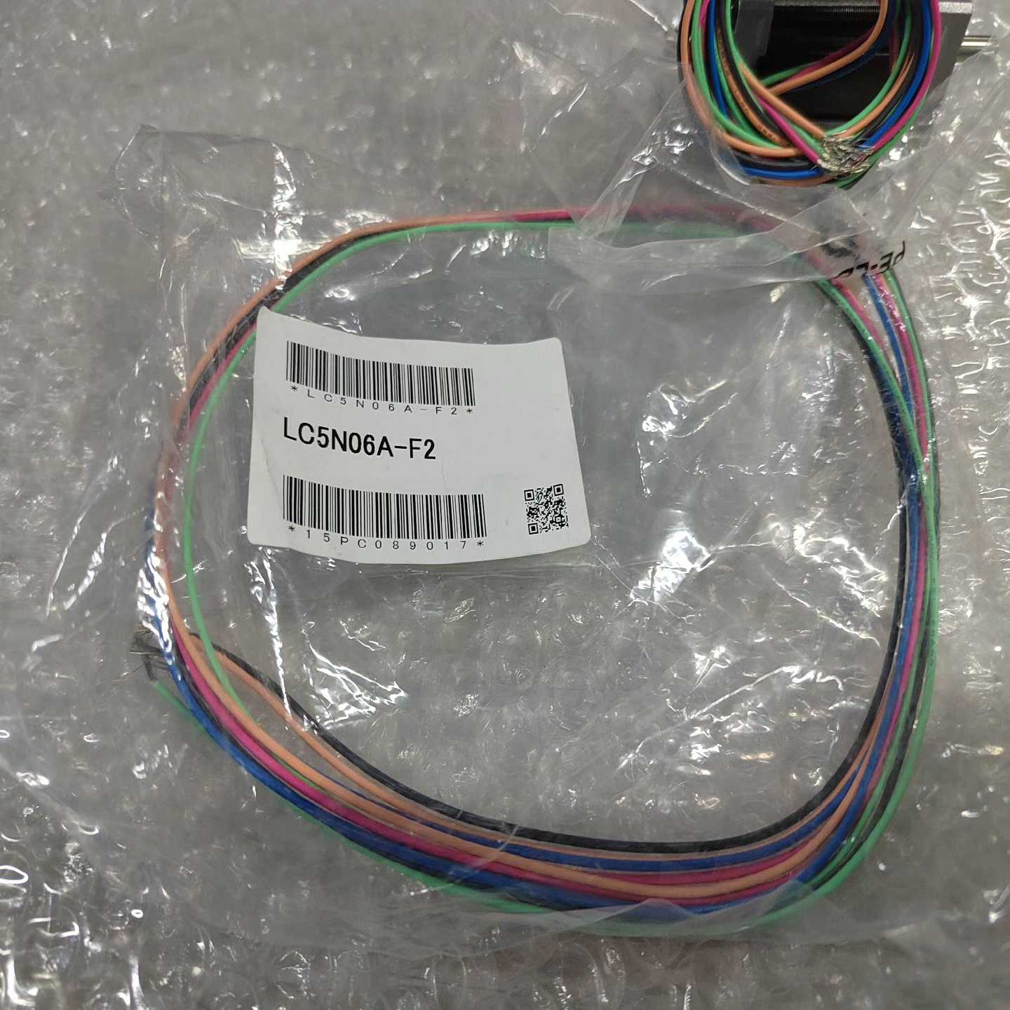 东方马达驱动器连接线  LC5N06A-F2一条,如~询价