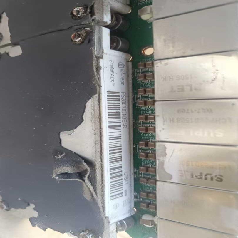 英飞凌FS200R07N3E4R--议价商品