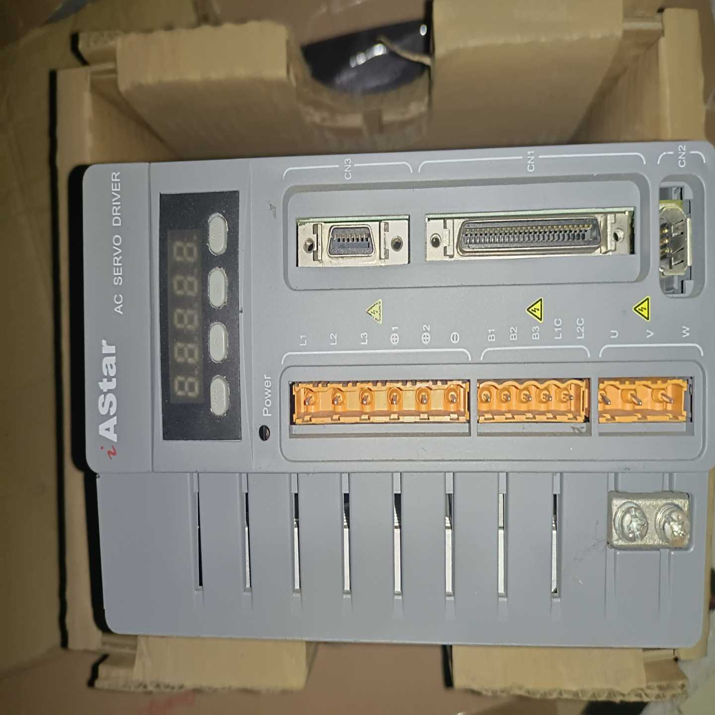 询价新时达驱动器AS210S010N0全新实物图两只，有包