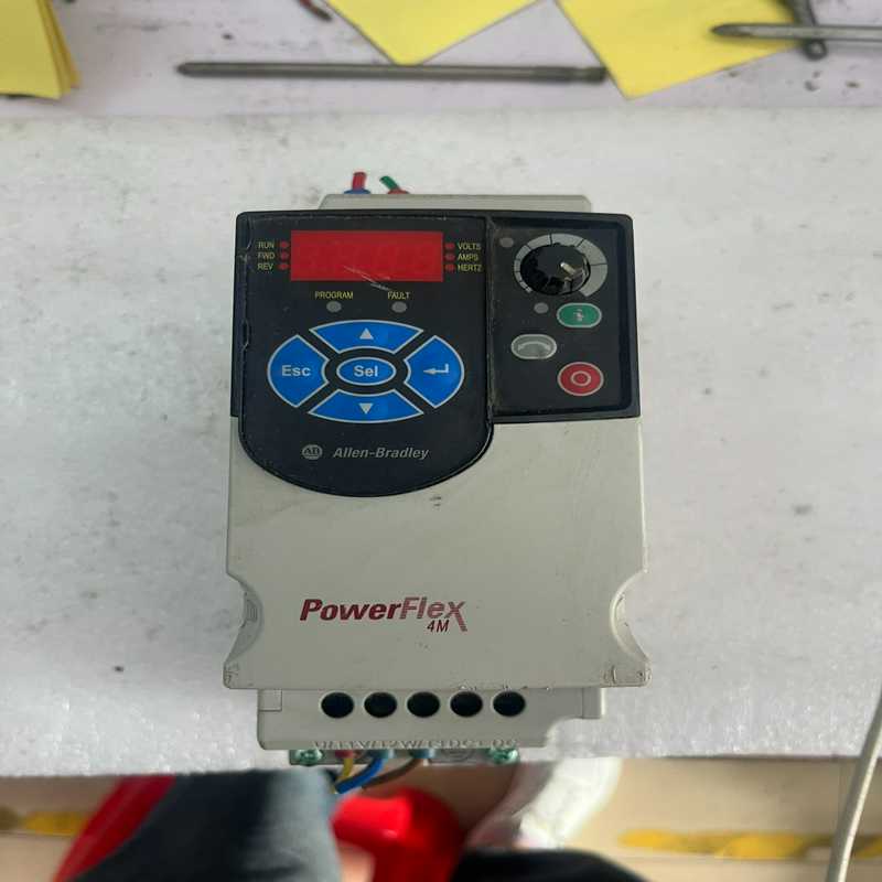 【星慕电子】A B变频器22F-D2P5N103，实物，要的联系