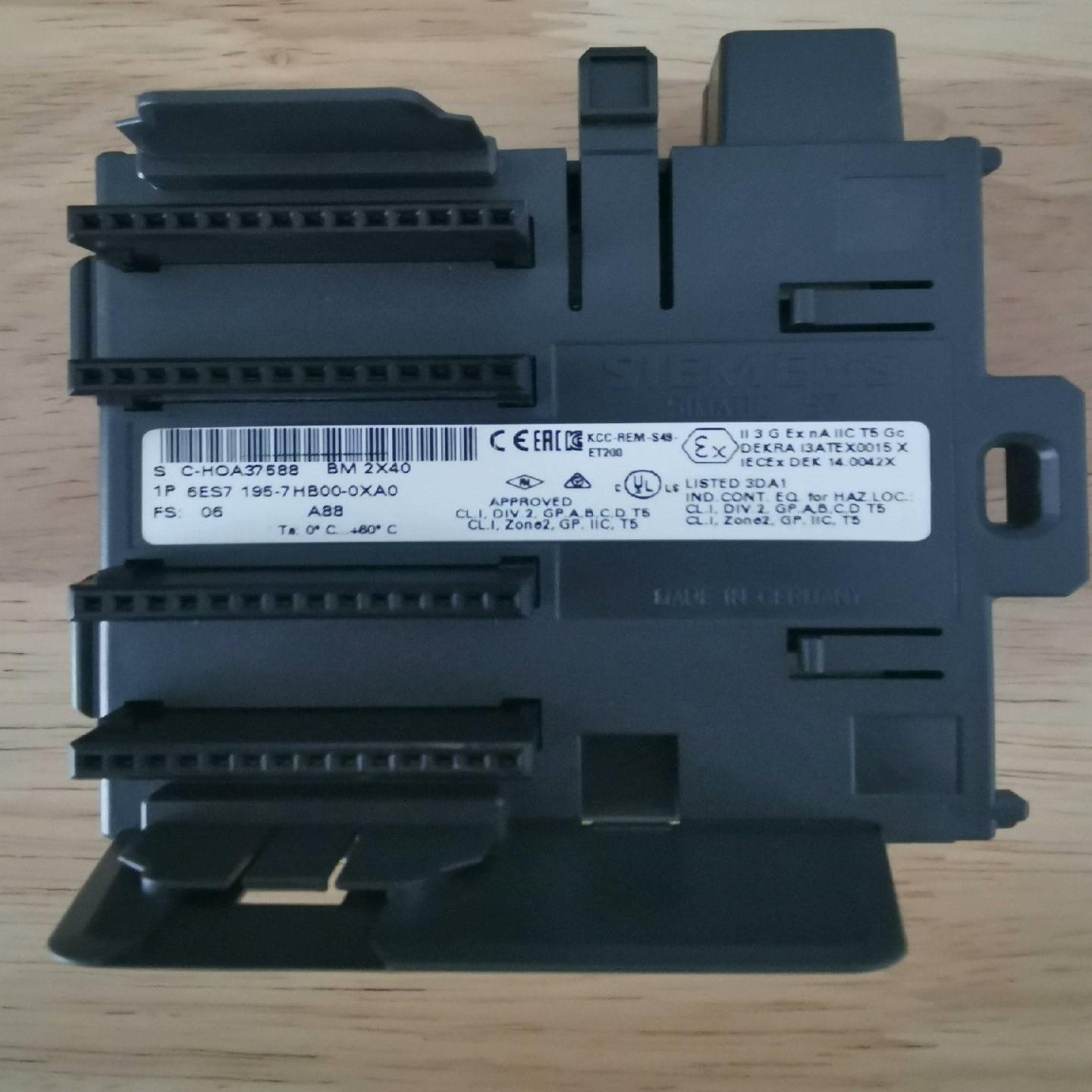 非标价西门子总线模块连接器IP6ES7议价
