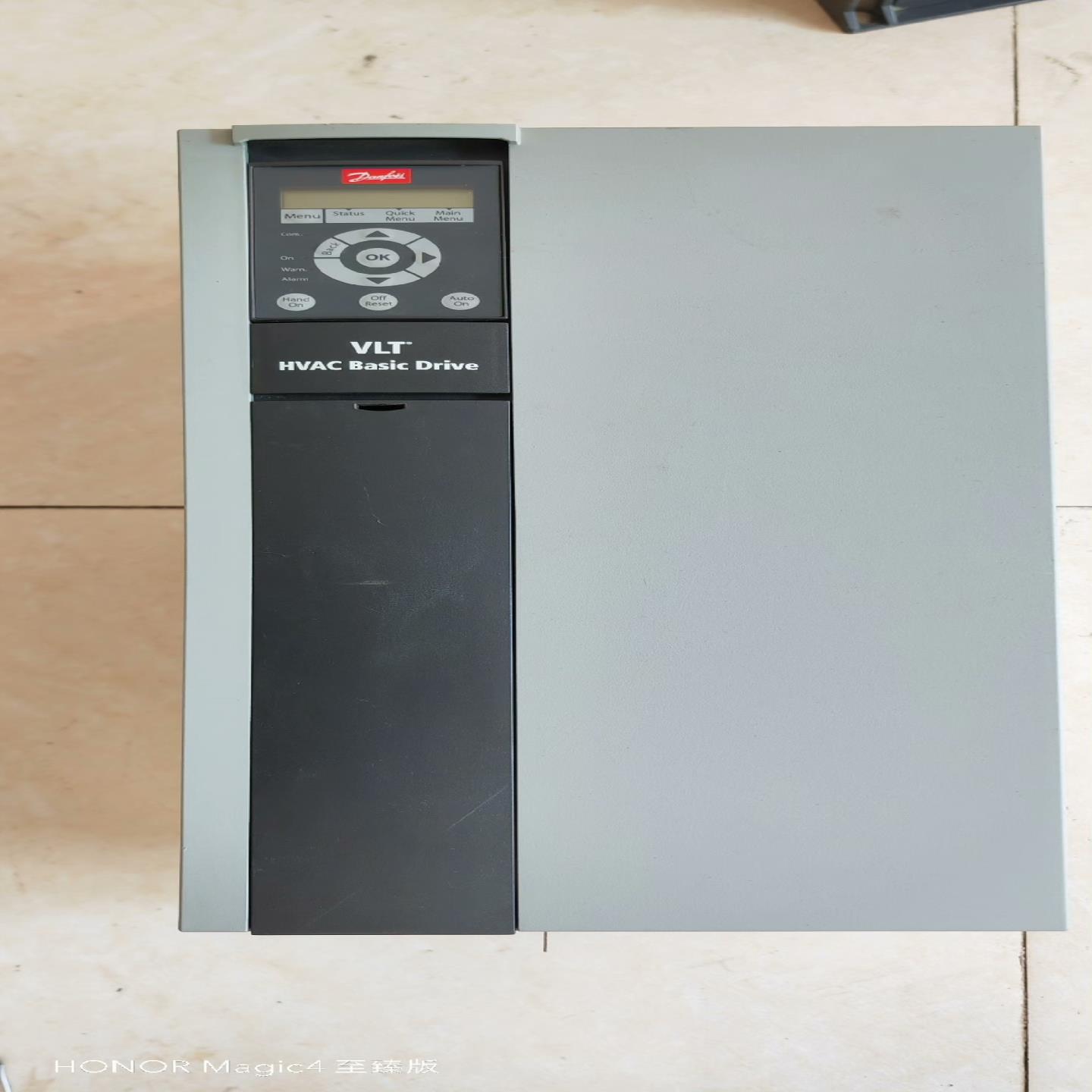 丹佛斯变频器，FC-111P30KT4P20H3，FC-11（电子设备）