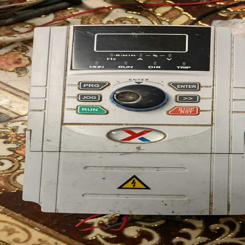 变频器YX360-4T2R2G3R7L~议价