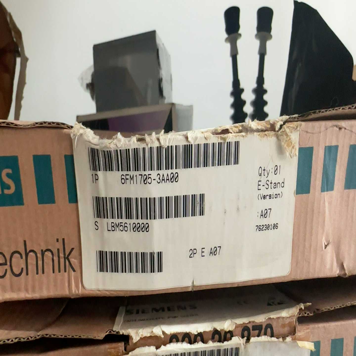 6FM1705-3AA00 开封 一个~询价