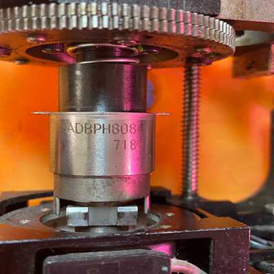 询价~贴片机配件 ADBPH8084 实物拍摄，有6个。