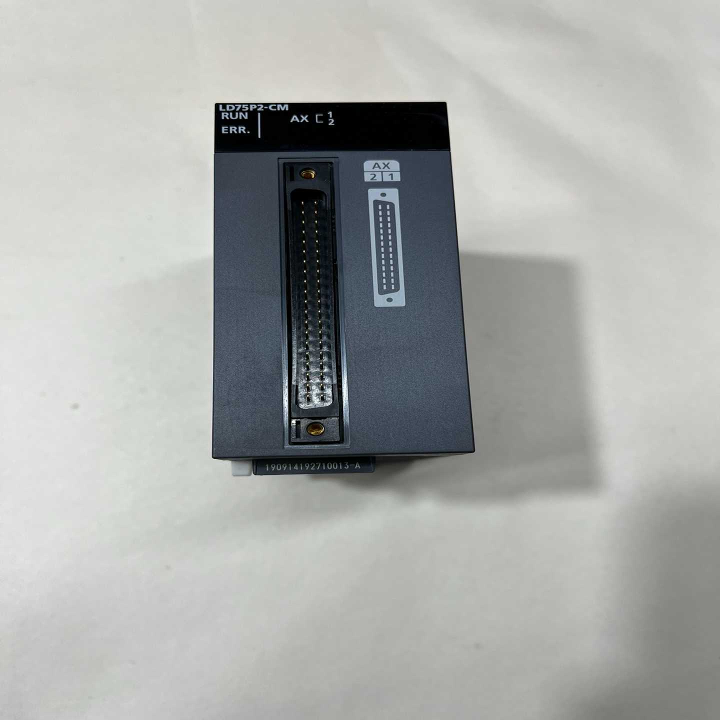 议价三菱可编程控制器，型号LD75P2-CM实物图拍摄，成色如图