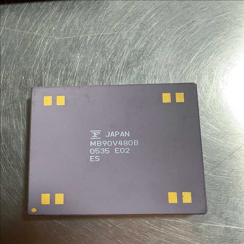 拆机旧货 只有一个 MB90V480B 成色如图（耶耶电子）