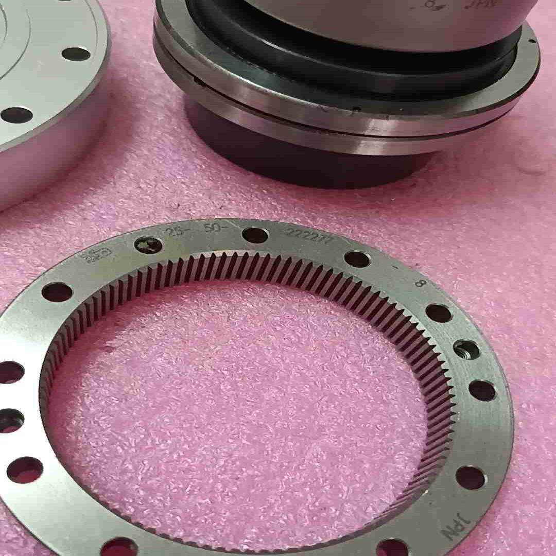 询价~减速机哈默纳科纳科20-50，少配件，电机轴那个配件掉了