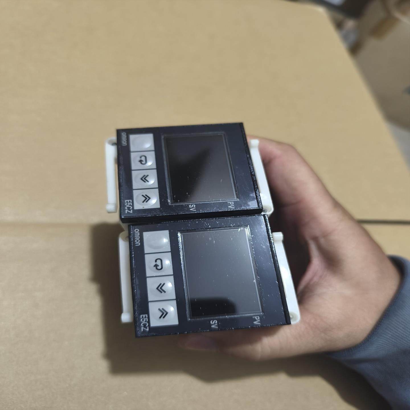 温控器E5CZ-R2 ，，成色好。实图拍照。~询价,3C数码配件,其它配件,淘宝优惠券,粉丝福利购,淘宝优惠卷