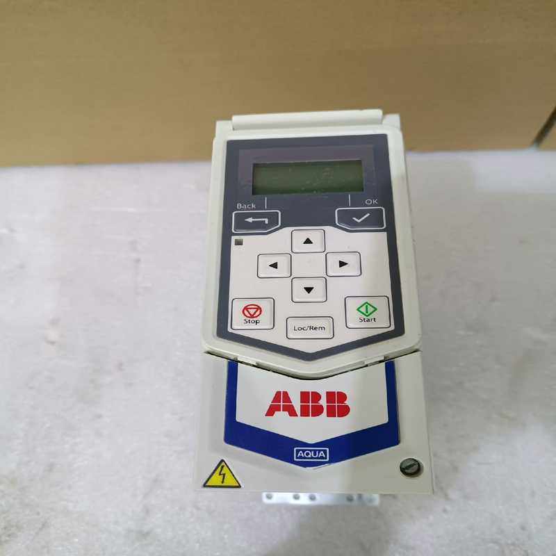 询价拍~ABB变频器ACQ531-01-07A2-4，成色如图，议价