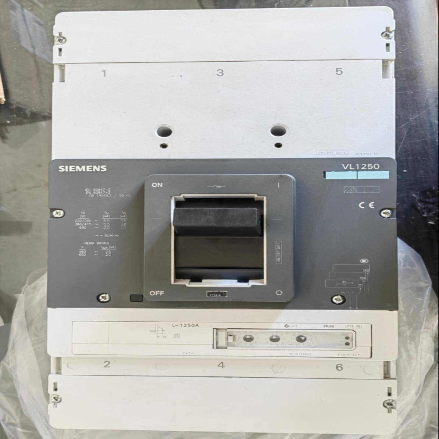 配件原装西门子塑壳断路器VL800N VL1250N VL1600N 3P 800 10议价