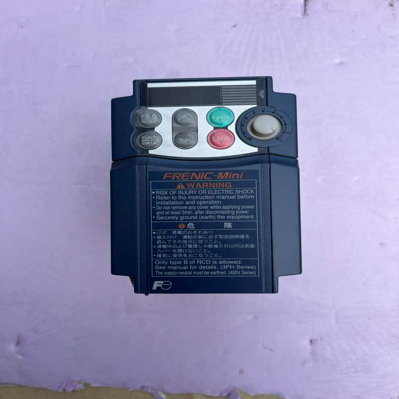 富士变频器FRN0.75C1S-2J，200-240V拆~询价