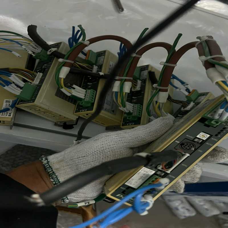 IAI驱动器PCON-CA-42PWAI-CC-0-0-DN（耶耶电子）