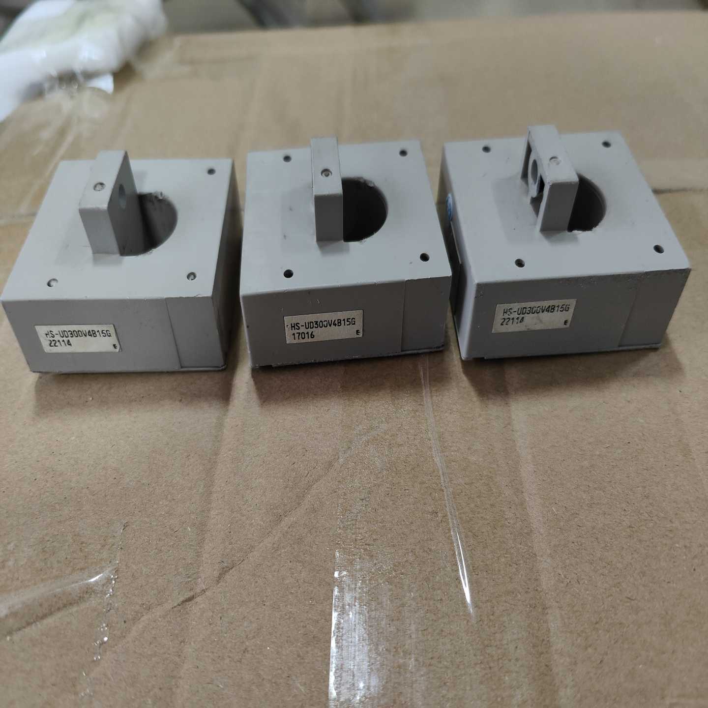 【议价】HS-UD300V4B15G安川G7/90KW变频器互感器